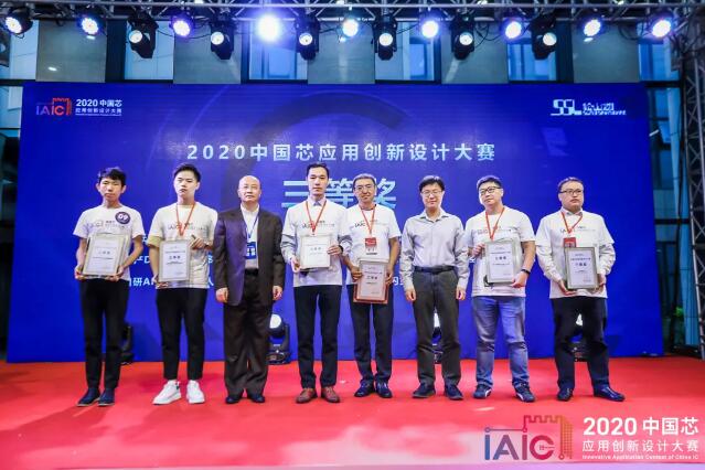 o4YBAF_CTa-AMhU4AADIl2JeKfA661